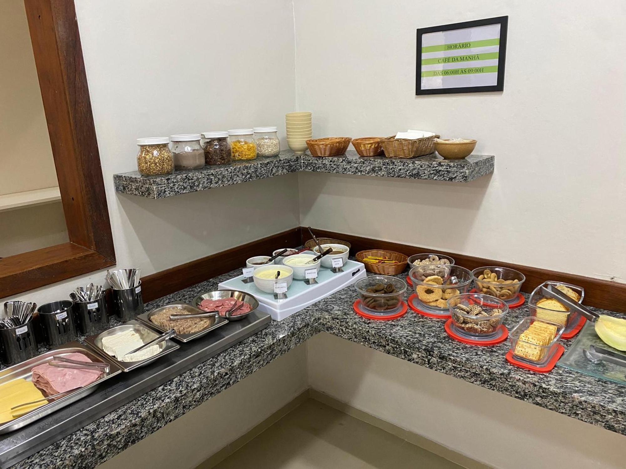 Hotel Tres Passos - Prox Ao Aeroporto E Rodoviaria Porto Alegre Dış mekan fotoğraf
